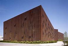 Sliding Facade Panels